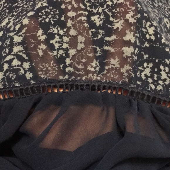 See-through Blue peplum top size 12 - Picture 6 of 6